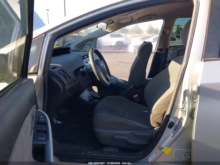 2013 Toyota Prius VIN JTDKN3DU2D5608412 IAAI salvage auction — LEFT & RIGHT, Salvage Certificate (California), sold $2,100 on 2026-07-24 (photo 5)