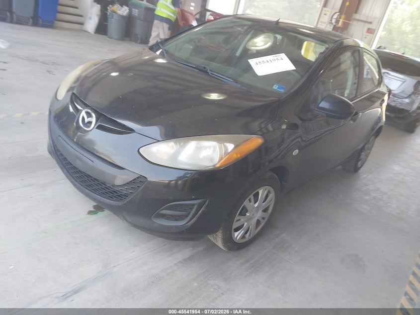 2014 Mazda 2 VIN JM1DE1KZXE0177733 IAAI salvage auction — REAR END, Clear (Virginia), sold $575 on 2026-07-24 (photo 2)