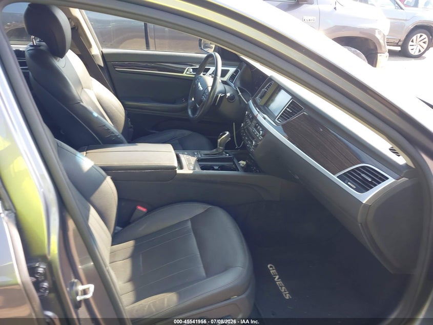 2015 Hyundai Genesis VIN KMHGN4JE5FU051167 IAAI salvage auction — SIDE, Clear (Massachusetts), sold $3,200 on 2026-07-15 (photo 5)