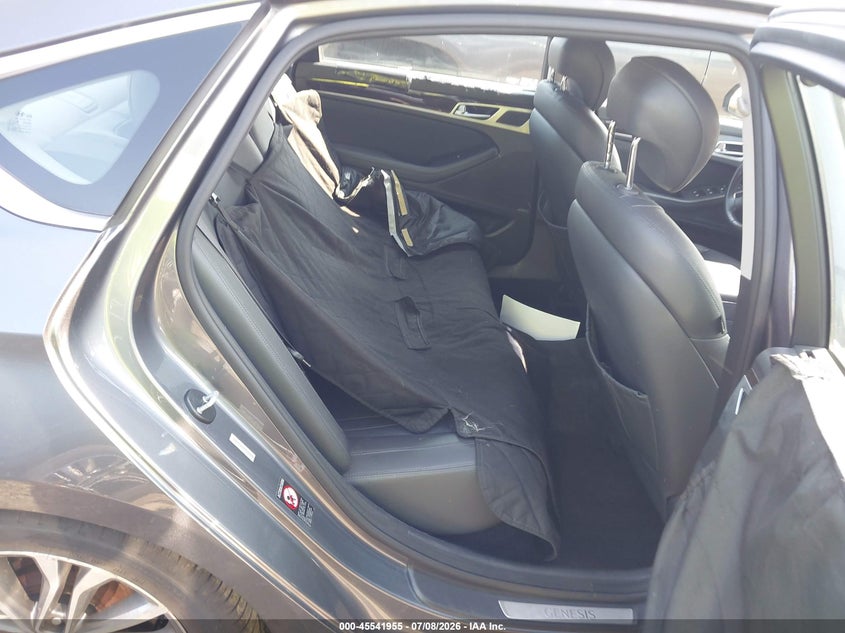2015 Hyundai Genesis VIN KMHGN4JE5FU051167 IAAI salvage auction — SIDE, Clear (Massachusetts), sold $3,200 on 2026-07-15 (photo 8)