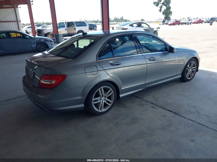 2013 Mercedes-benz VIN WDDGF4HB2DA851877 IAAI salvage auction — NORMAL WEAR, Clear - Dealer Only (California), sold $425 on 2026-07-21 (photo 4)