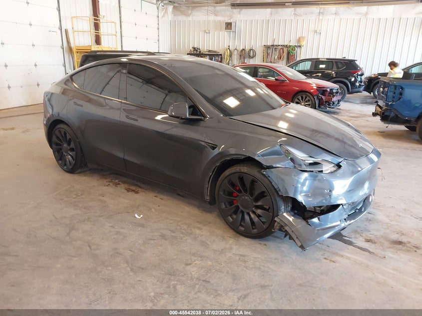 2023 Tesla Model y VIN 7SAYGDEF1PF646519 — IAAI salvage auction photo