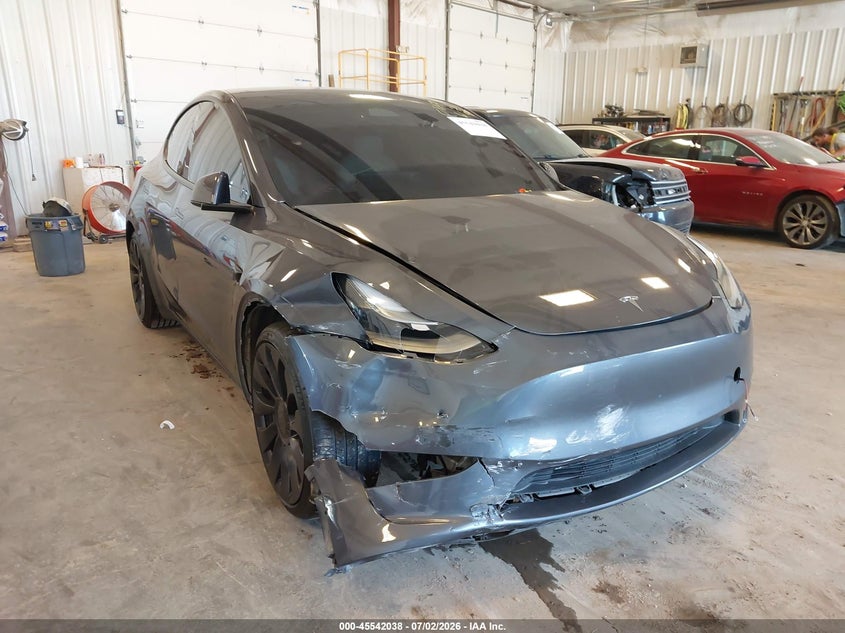 2023 Tesla Model y VIN 7SAYGDEF1PF646519 IAAI salvage auction — FRONT END, Salvage Title, sold $20,275 on 2026-08-29 (photo 6)