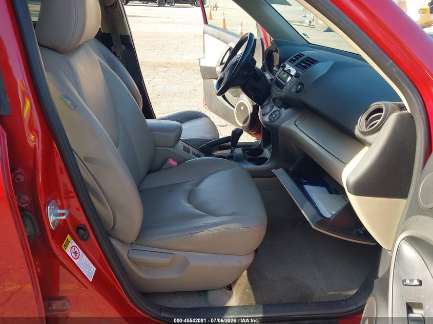 2008 Toyota Rav4 VIN JTMBD31V585132694 IAAI salvage auction — REAR END, Clear (Michigan), sold $825 on 2026-07-27 (photo 5)