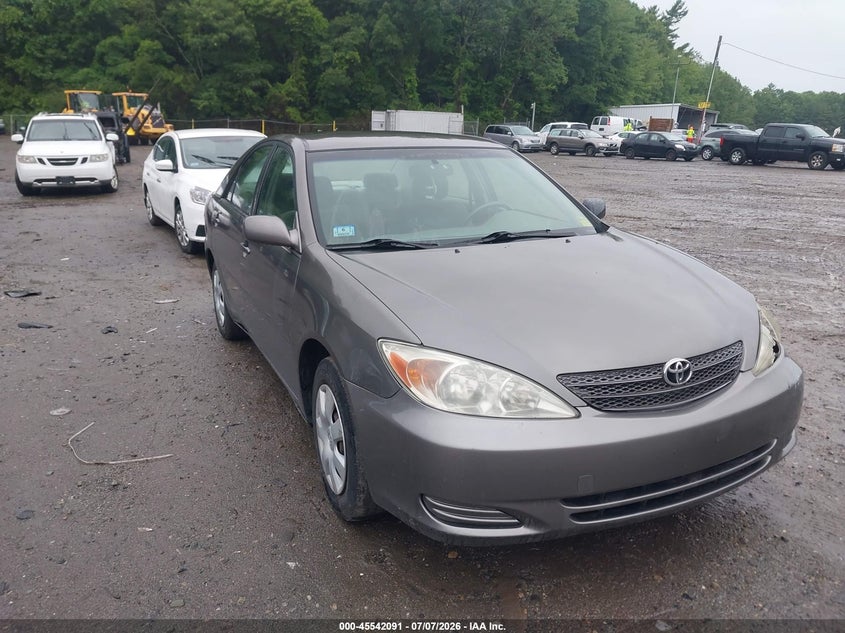 2002 Toyota Camry VIN JTDBE32K920044124 IAAI salvage auction — LEFT FRONT, Clear (Massachusetts), sold $475 on 2026-07-15 (photo 1)