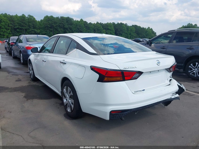 2019 Nissan Altima VIN 1N4BL4BV3KN302748 IAAI salvage auction — REAR END, Salvage Title, sold $2,850 on 2026-07-26 (photo 3)