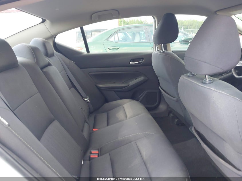 2019 Nissan Altima VIN 1N4BL4BV3KN302748 IAAI salvage auction — REAR END, Salvage Title, sold $2,850 on 2026-07-26 (photo 8)