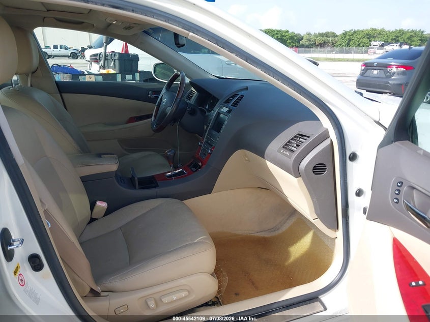 2008 Lexus Es 350 VIN JTHBJ46G882224777 IAAI salvage auction — NORMAL WEAR, Clear (Florida), sold $475 on 2026-07-16 (photo 5)