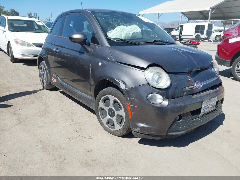 2014 Fiat 500 VIN 3C3CFFGEXET175872 IAAI salvage auction — FRONT END, Salvage Title, sold $225 on 2026-08-12 (photo 1)