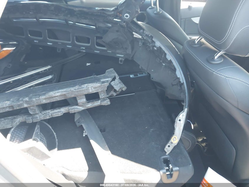 2019 Mercedes-benz Glc VIN WDC0G4KB6KV152284 IAAI salvage auction — FRONT END, Salvage Title, sold $10,550 on 2026-07-14 (photo 8)
