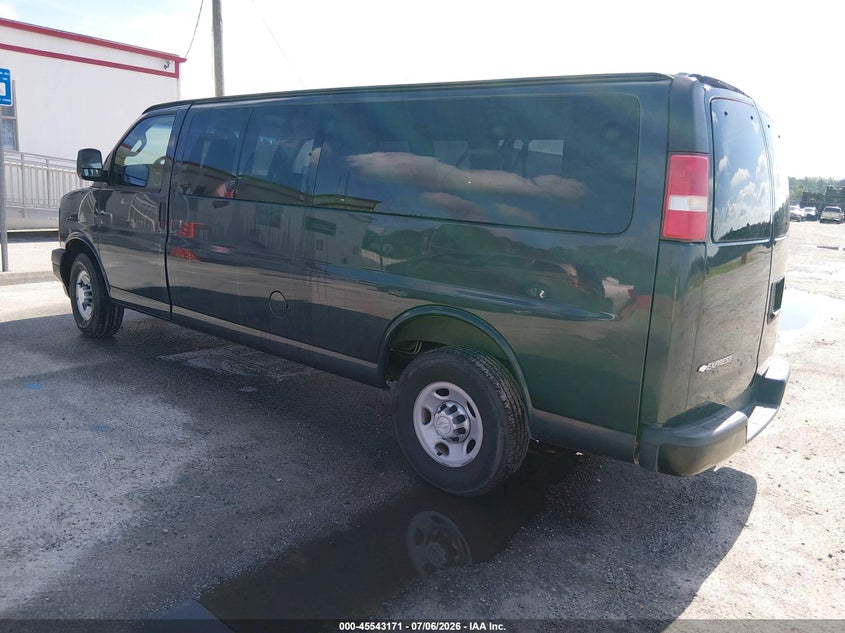 2017 Chevrolet VIN 1GAZGNFG2H1268597 IAAI salvage auction — NORMAL WEAR, Sf97 (Georgia), sold $17,650 on 2026-09-09 (photo 3)