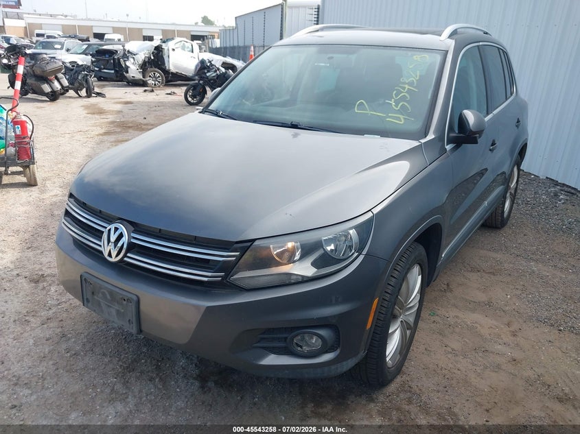 2015 Volkswagen Tiguan VIN WVGAV7AX5FW569275 IAAI salvage auction — NORMAL WEAR, Clear (California), sold $475 on 2026-07-29 (photo 2)