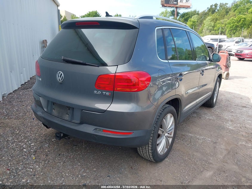 2015 Volkswagen Tiguan VIN WVGAV7AX5FW569275 IAAI salvage auction — NORMAL WEAR, Clear (California), sold $475 on 2026-07-29 (photo 4)