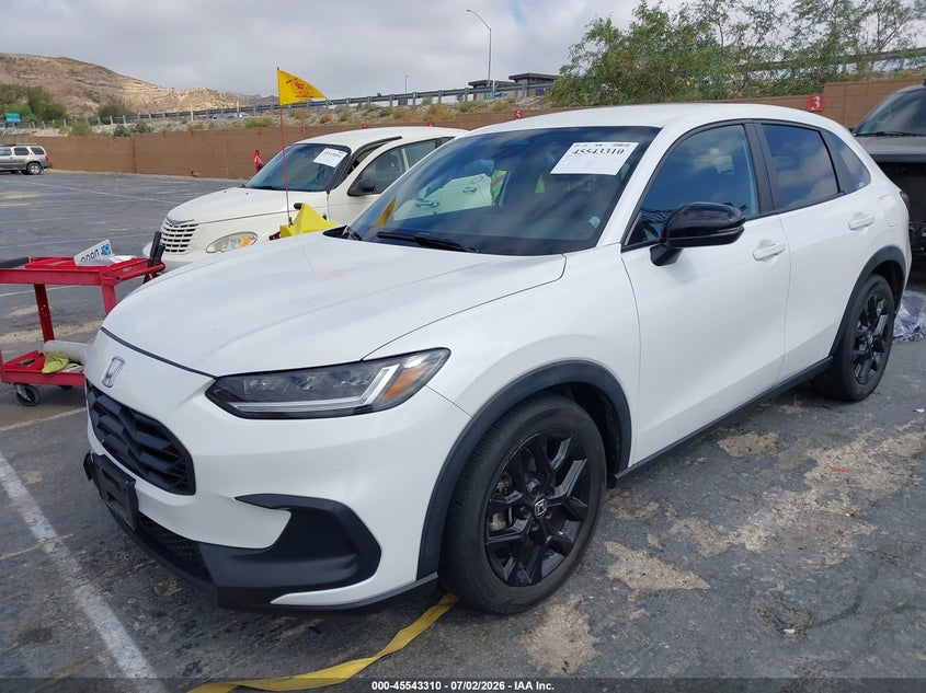 2025 Honda Hr-v VIN 3CZRZ1H55SM701100 IAAI salvage auction — RIGHT FRONT, Salvage Title, sold $9,950 on 2026-08-19 (photo 2)