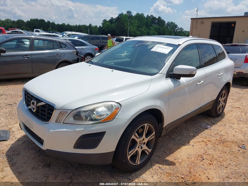 2011 Volvo Xc60 VIN YV4902DZ3B2218398 IAAI salvage auction — NORMAL WEAR, Clear (New Jersey), sold $750 on 2026-07-13 (photo 2)