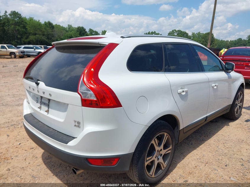 2011 Volvo Xc60 VIN YV4902DZ3B2218398 IAAI salvage auction — NORMAL WEAR, Clear (New Jersey), sold $750 on 2026-07-13 (photo 4)