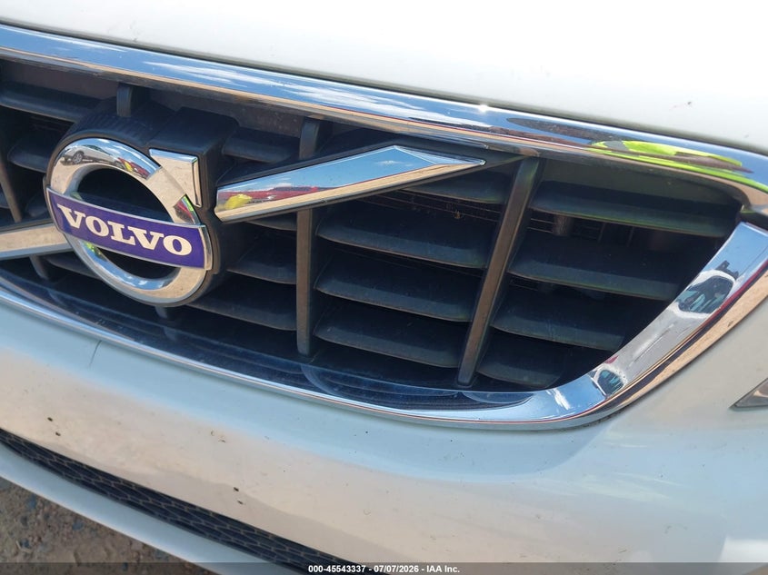 2011 Volvo Xc60 VIN YV4902DZ3B2218398 IAAI salvage auction — NORMAL WEAR, Clear (New Jersey), sold $750 on 2026-07-13 (photo 6)