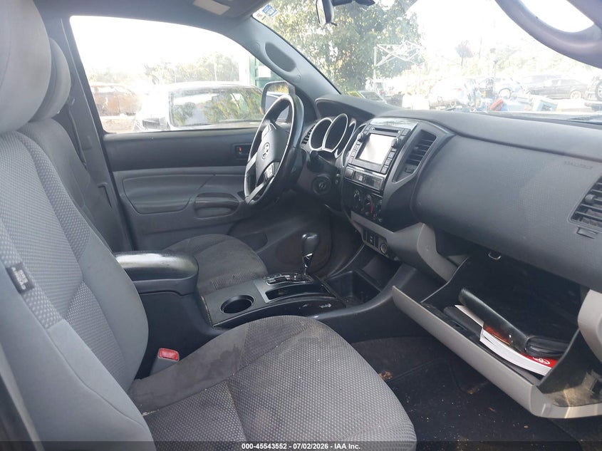 2013 Toyota Tacoma VIN 5TFUU4EN6DX056801 IAAI salvage auction — NORMAL WEAR, Clear (New York), sold $3,650 on 2026-07-21 (photo 5)