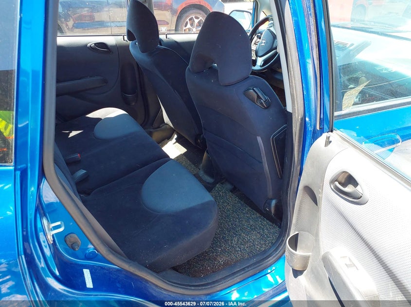 2007 Honda Fit VIN JHMGD38657S053464 IAAI salvage auction — NORMAL WEAR, Clear (Illinois), sold $475 on 2026-07-20 (photo 8)