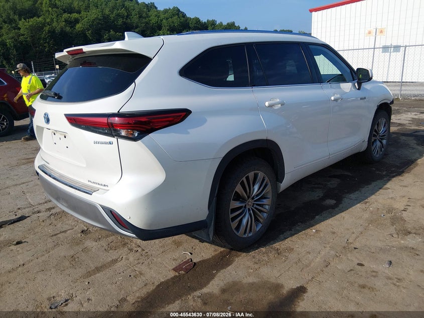 2021 Toyota Highlander VIN 5TDEBRCH5MS017661 IAAI salvage auction — FRONT END, Wait Title, sold $23,200 on 2026-08-27 (photo 4)