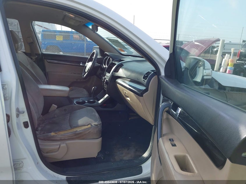 2012 Kia Sorento VIN 5XYKT4A22CG242763 IAAI salvage auction — FRONT END, Salvage Title, sold $500 on 2026-07-19 (photo 5)