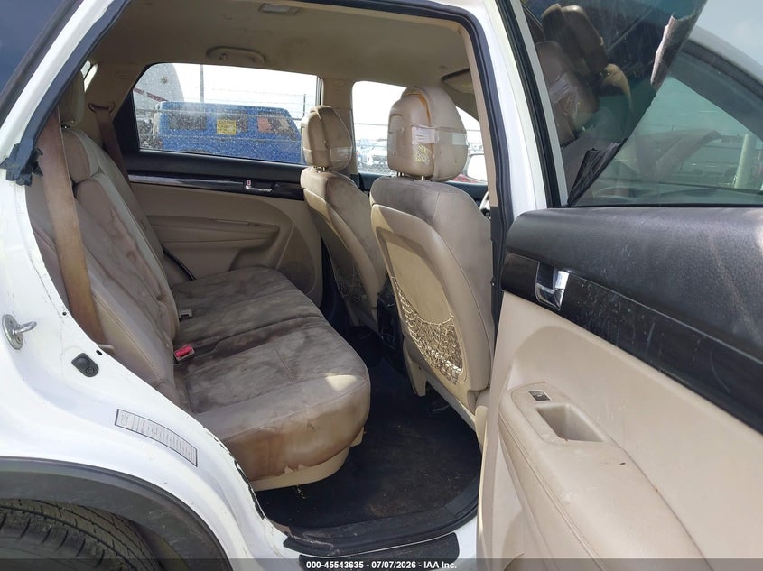 2012 Kia Sorento VIN 5XYKT4A22CG242763 IAAI salvage auction — FRONT END, Salvage Title, sold $500 on 2026-07-19 (photo 8)