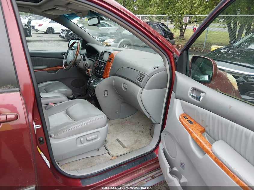 2008 Toyota Sienna VIN 5TDBK22C38S009869 IAAI salvage auction — LEFT & RIGHT, Clear (New Jersey), sold $925 on 2026-07-20 (photo 5)