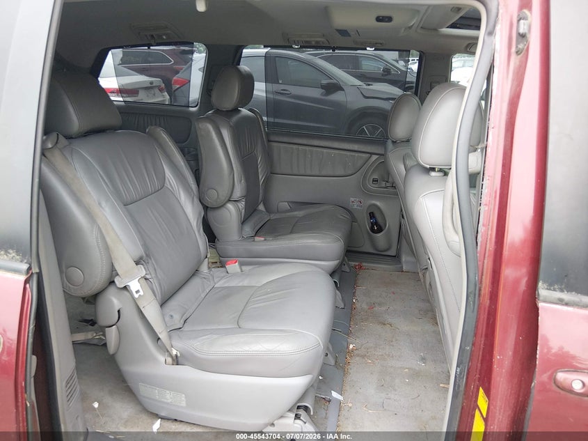 2008 Toyota Sienna VIN 5TDBK22C38S009869 IAAI salvage auction — LEFT & RIGHT, Clear (New Jersey), sold $925 on 2026-07-20 (photo 8)
