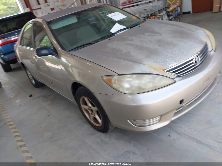 2006 Toyota Camry VIN JTDBE32K163065523 IAAI salvage auction — NORMAL WEAR, Clear (Virginia), sold $550 on 2026-07-10 (photo 1)