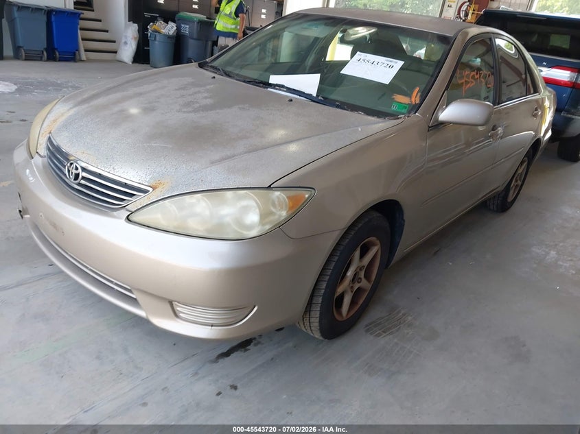 2006 Toyota Camry VIN JTDBE32K163065523 IAAI salvage auction — NORMAL WEAR, Clear (Virginia), sold $550 on 2026-07-10 (photo 2)