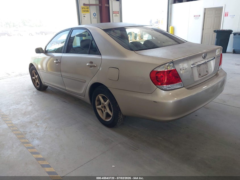 2006 Toyota Camry VIN JTDBE32K163065523 IAAI salvage auction — NORMAL WEAR, Clear (Virginia), sold $550 on 2026-07-10 (photo 3)