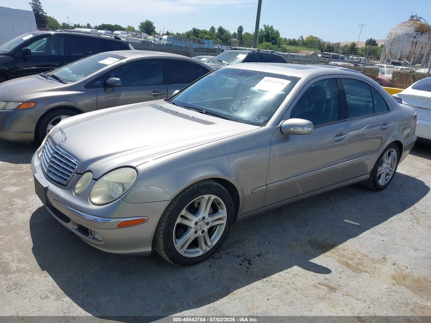 2005 Mercedes-benz E-klasse VIN WDBUF70J15A624889 IAAI salvage auction — VANDALISM, Salvage (California), sold $550 on 2026-08-02 (photo 2)