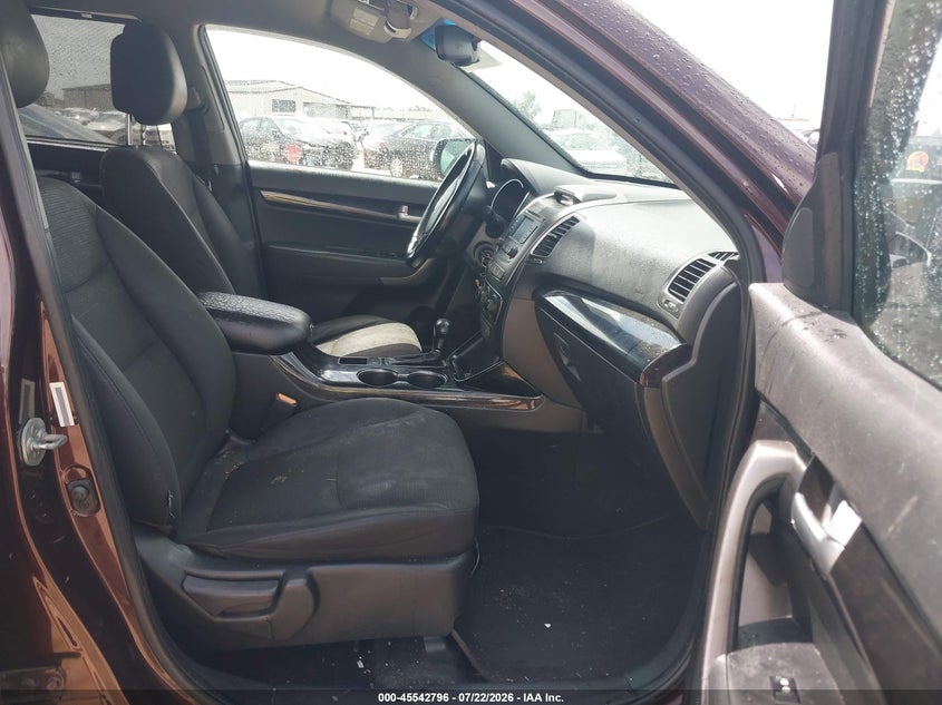 2015 Kia Sorento VIN 5XYKT4A62FG658917 IAAI salvage auction — NORMAL WEAR, Clear (Alabama), sold $325 on 2026-07-28 (photo 5)