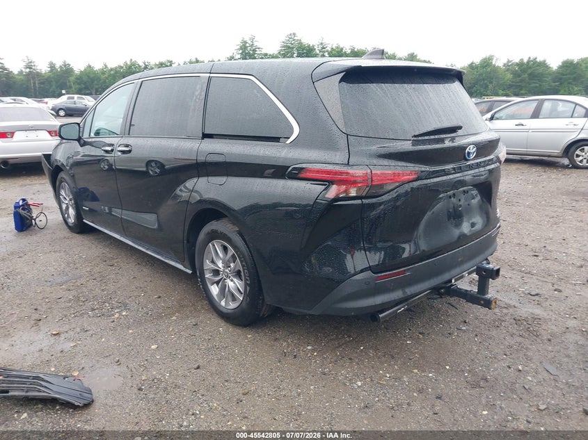 2021 Toyota Sienna VIN 5TDYRKEC5MS017290 IAAI salvage auction — FRONT END, Salvage (Idaho), sold $13,800 on 2026-08-23 (photo 3)