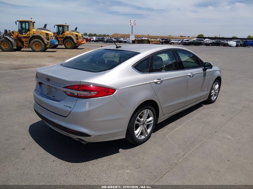 2018 Ford Fusion VIN 3FA6P0UU6JR271543 IAAI salvage auction — NORMAL WEAR, Sf97 (California), sold $10,650 on 2026-07-30 (photo 4)