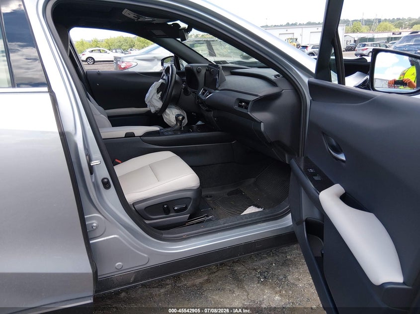 2023 Lexus Ux VIN JTHP9JBH6P2067289 IAAI salvage auction — FRONT END, Salvage (Pennsylvania), sold $9,700 on 2026-07-30 (photo 5)