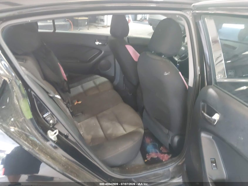 2015 Kia Forte VIN KNAFX5A87F5389767 IAAI salvage auction — NORMAL WEAR, Clear (Montana), sold $375 on 2026-07-30 (photo 8)
