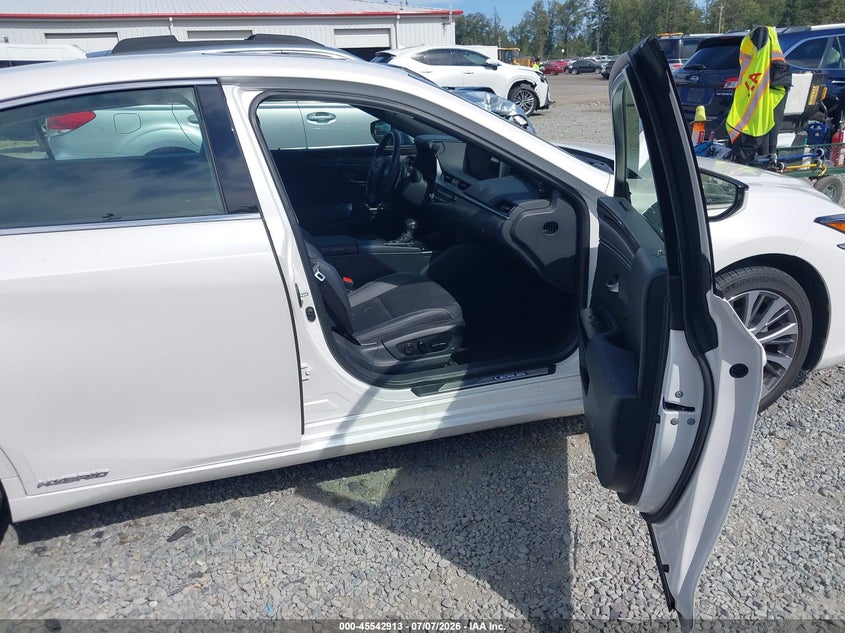 2019 Lexus ES VIN JTHB21B16K2001867 IAAI salvage auction — REAR END, Salvage Title, sold $11,400 on 2026-07-29 (photo 5)