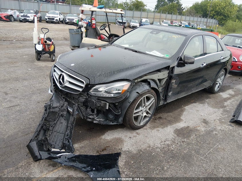 2016 Mercedes-benz E-klasse VIN WDDHF8JB1GB216606 IAAI salvage auction — LEFT SIDE, Salvage (Illinois), sold $3,925 on 2026-08-17 (photo 2)
