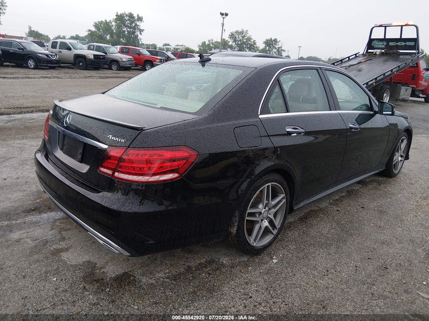 2016 Mercedes-benz E-klasse VIN WDDHF8JB1GB216606 IAAI salvage auction — LEFT SIDE, Salvage (Illinois), sold $3,925 on 2026-08-17 (photo 4)