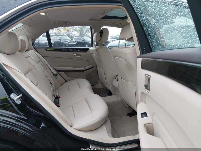 2016 Mercedes-benz E-klasse VIN WDDHF8JB1GB216606 IAAI salvage auction — LEFT SIDE, Salvage (Illinois), sold $3,925 on 2026-08-17 (photo 8)