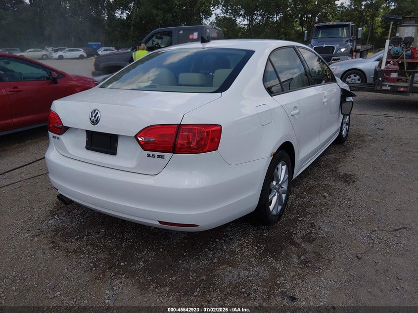 2011 Volkswagen Jetta VIN 3VWDZ7AJ0BM382213 IAAI salvage auction — RIGHT FRONT, Clear (Indiana), sold $900 on 2026-08-03 (photo 4)