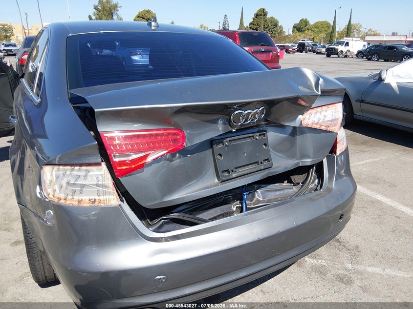 2013 Audi A4 VIN WAUAFAFL5DA194788 IAAI salvage auction — REAR END, Salvage (California), sold $675 on 2026-07-30 (photo 6)