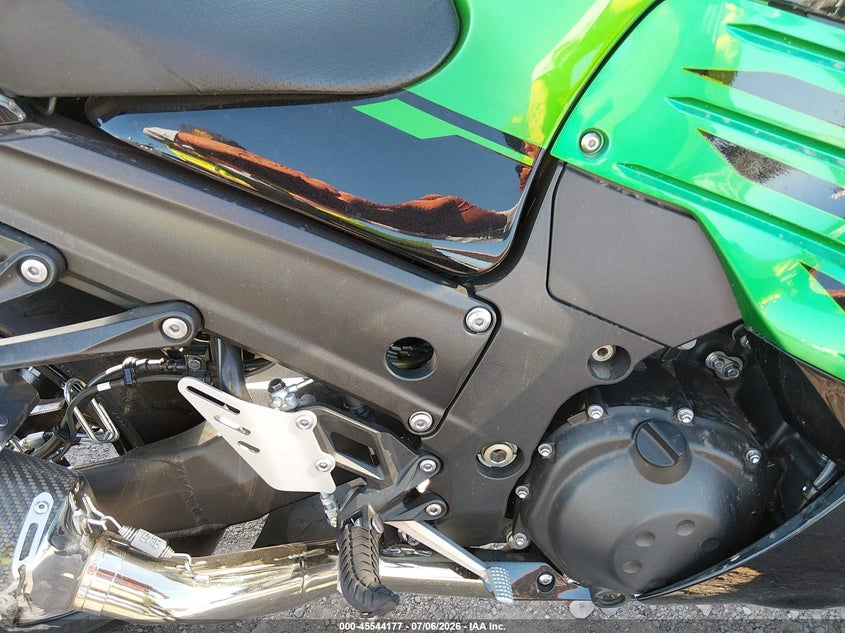 2020 Kawasaki Zx VIN JKBZXNJ10LA010670 IAAI salvage auction — FRONT END, Salvage (Arizona), sold $2,050 on 2026-07-28 (photo 8)
