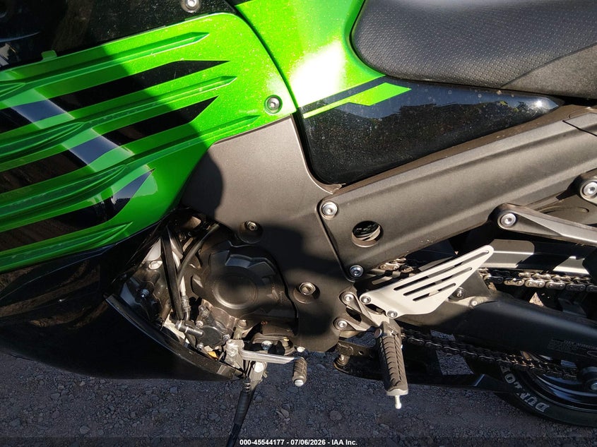 2020 Kawasaki Zx VIN JKBZXNJ10LA010670 IAAI salvage auction — FRONT END, Salvage (Arizona), sold $2,050 on 2026-07-28 (photo 9)