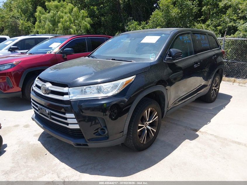 2019 Toyota Highlander VIN 5TDZZRFH1KS309605 IAAI salvage auction — NORMAL WEAR, Clear (Tennessee), sold $7,200 on 2026-07-27 (photo 2)