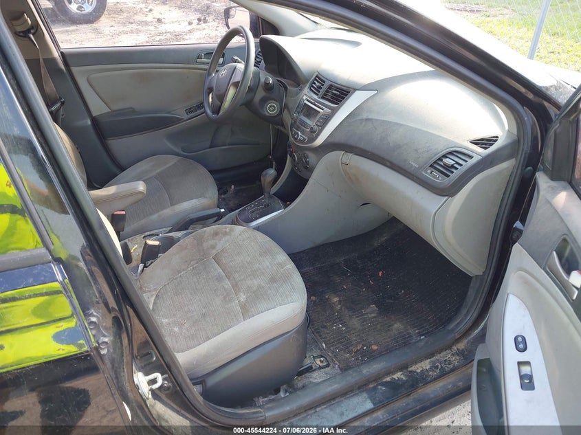 2015 Hyundai Accent VIN KMHCT4AE6FU867552 IAAI salvage auction — NORMAL WEAR, Clear (North Carolina), sold $450 on 2026-07-29 (photo 5)