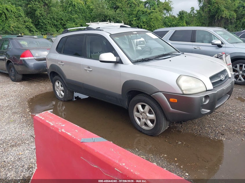 2005 Hyundai Tucson VIN KM8JN72D85U067830 IAAI salvage auction — NORMAL WEAR, Clear-Dealer Only (Maryland), sold $850 on 2026-07-09 (photo 1)