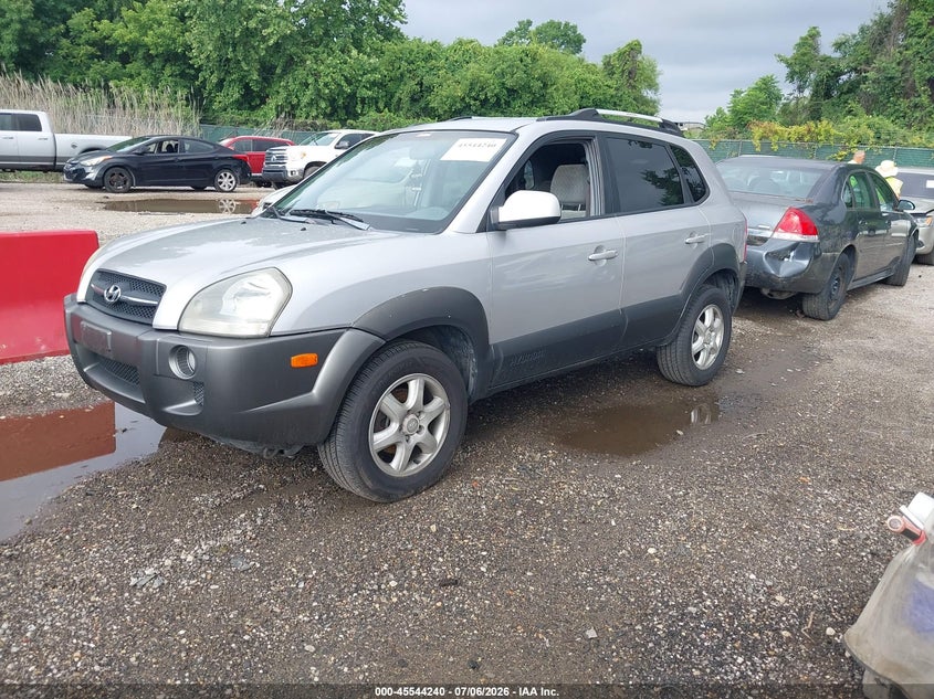 2005 Hyundai Tucson VIN KM8JN72D85U067830 IAAI salvage auction — NORMAL WEAR, Clear-Dealer Only (Maryland), sold $850 on 2026-07-09 (photo 2)