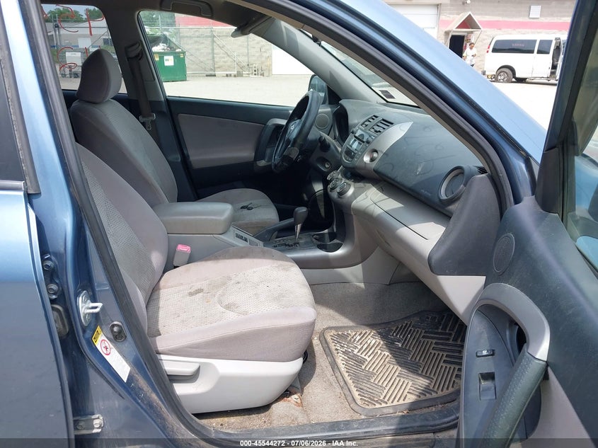 2007 Toyota Rav4 VIN JTMZD33V276029799 IAAI salvage auction — NORMAL WEAR, Original (Maine), sold $300 on 2026-07-20 (photo 5)